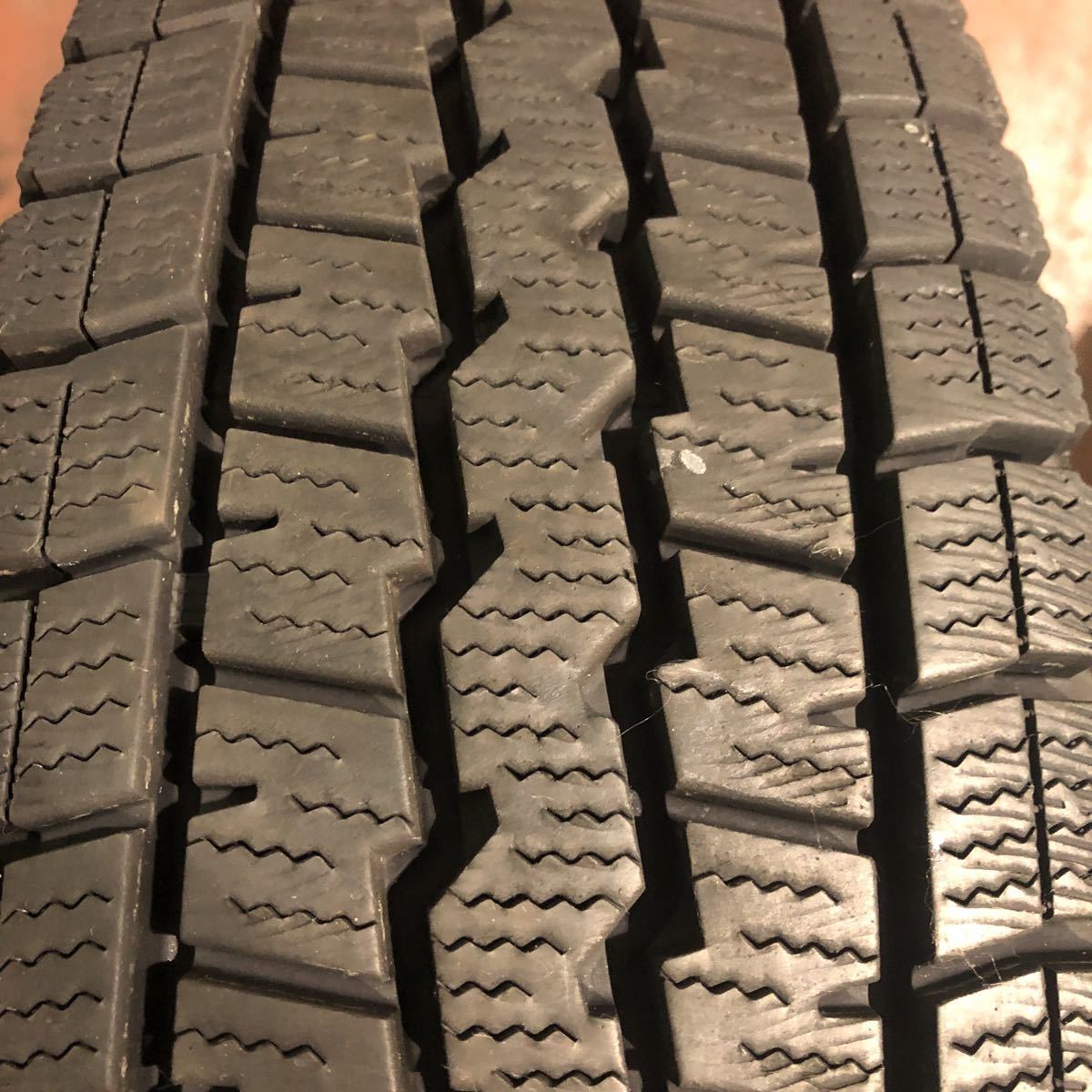 2018年製 ヨコハマ 中古サマータイヤ 215/60R16 いきり立ち 4本セット