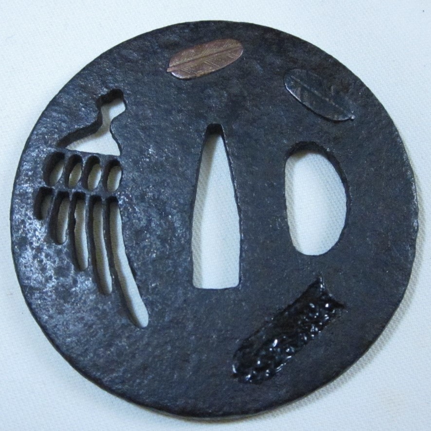 刀装具 鍔 鉄鍔　桐の図　象嵌　美品 刀装具 鍔 鉄鍔 桐の図 象嵌 美品 武具刀装具 鍔 鉄