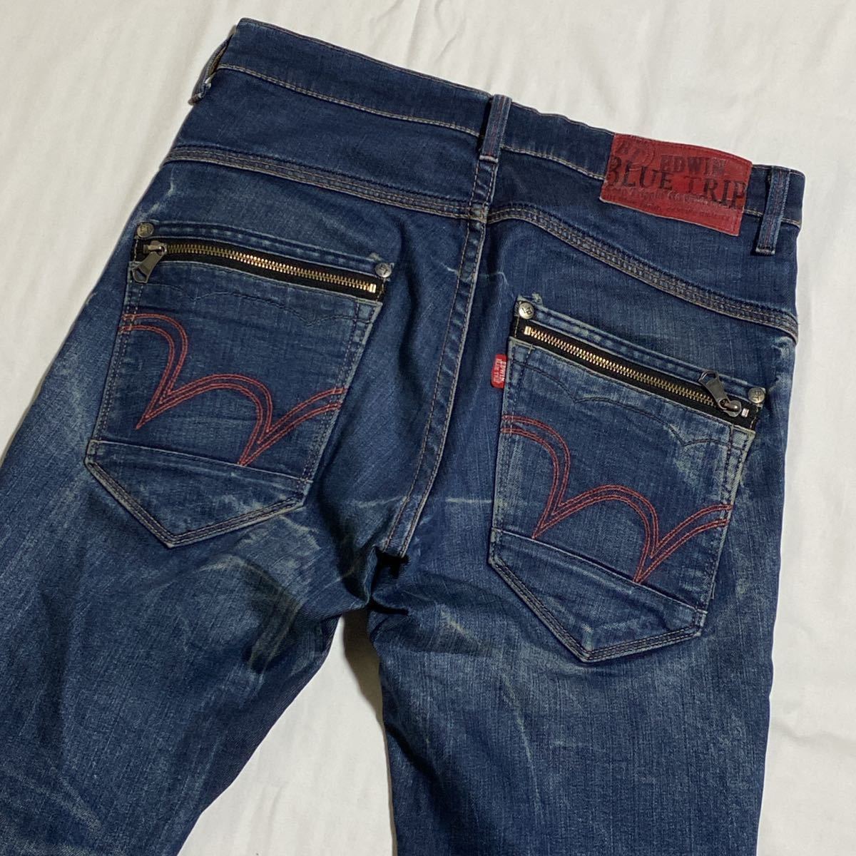最安値，100%新品 EDWIN エドウィン BLUETRIP ブルートリップ ストレッチ タイトストレート 濃紺デニムパンツ EB0006 30 ウエスト85cm(W30)｜売買されたオークション情報、yahooの商品情報をアーカイブ公開 - オークフ W30