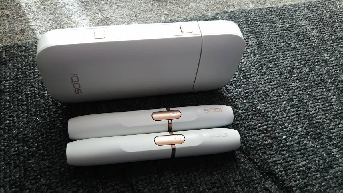 100%新品，人気 アイコス2.4p 1セット プラス予備ホルダー 1本 ホワイト(その他)｜売買されたオークション情報、yahooの商品情報をアーカイブ公開 - オークファン その他