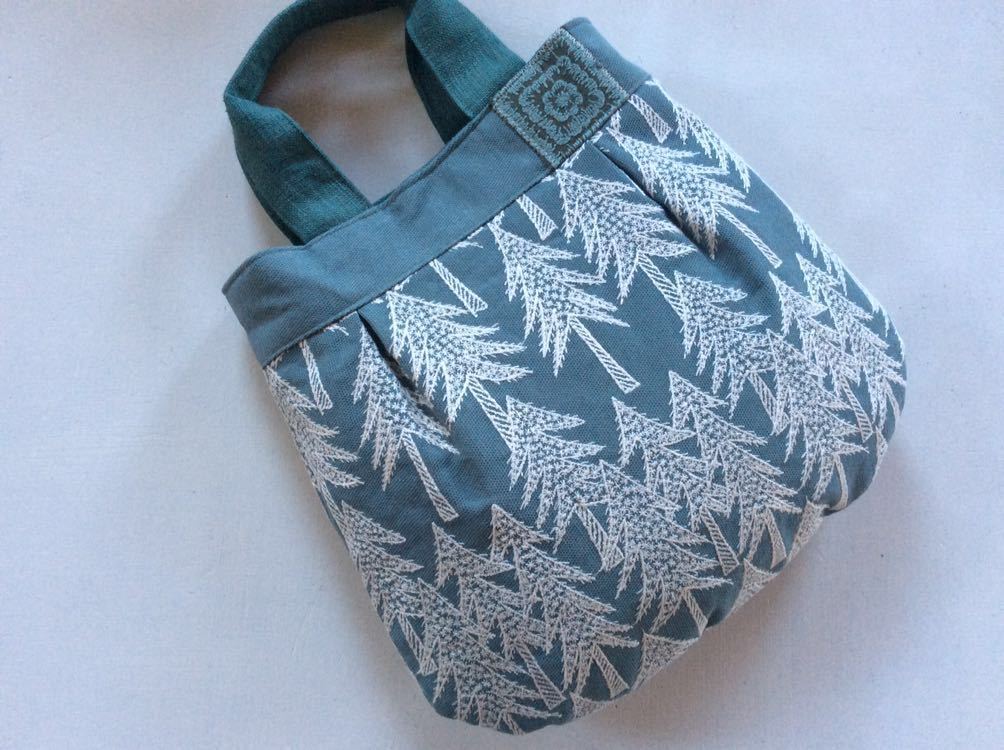 ハンドメイド＊land theaterワンハンドルバッグminaperhonen ハンドメイド ミナペルホネン ハンドバック(land theater. anemone