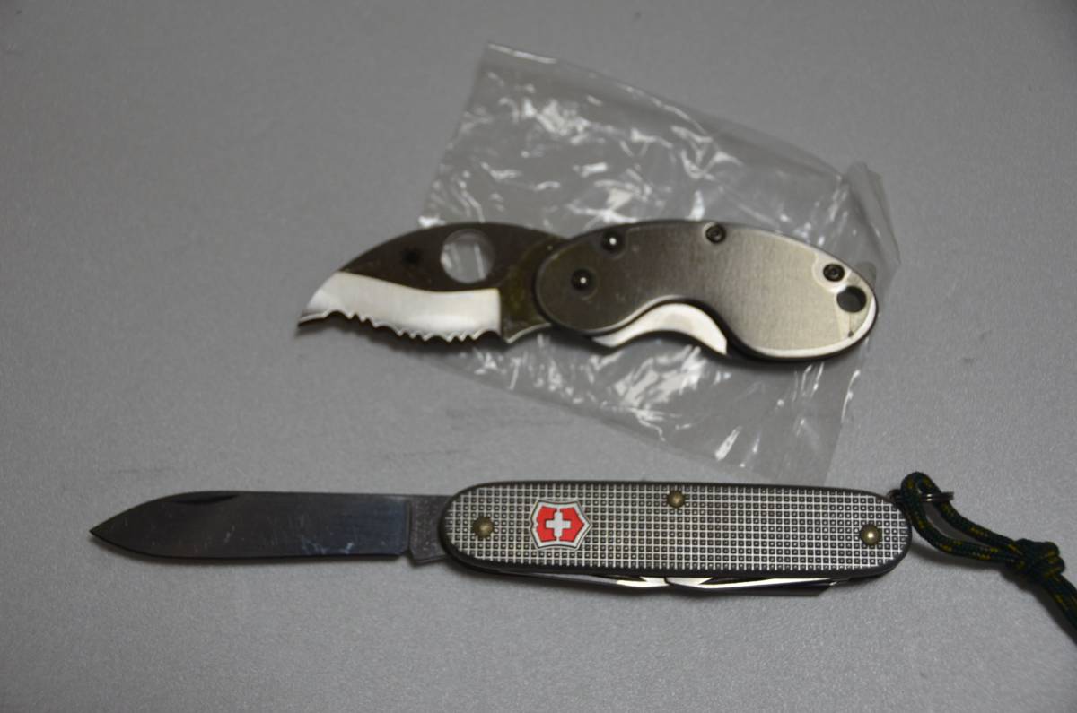 Spyderco スパイダルコ クリケット ステンレス 波刃(ナイフ)｜売買され 
