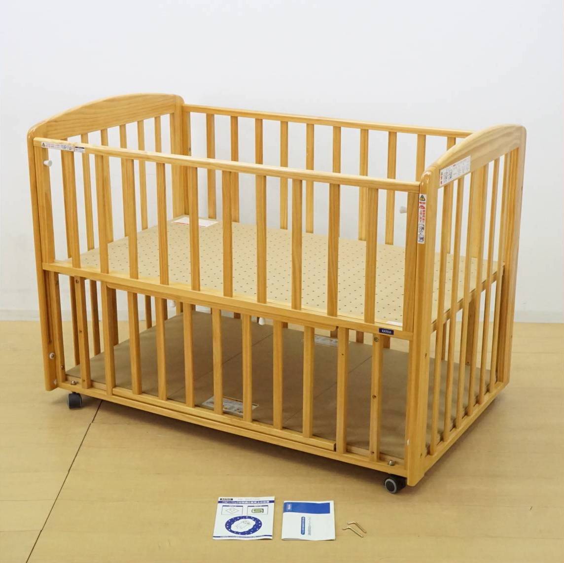 お値下げ☆送料無料☆KATOJI☆カトージ ベビーベッド ベッド  
