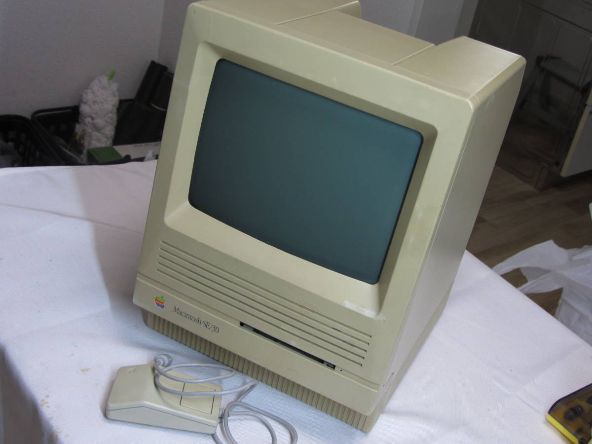 Macintosh SE/30 ジャンク Apple Macintosh SE30 ジャンク Apple