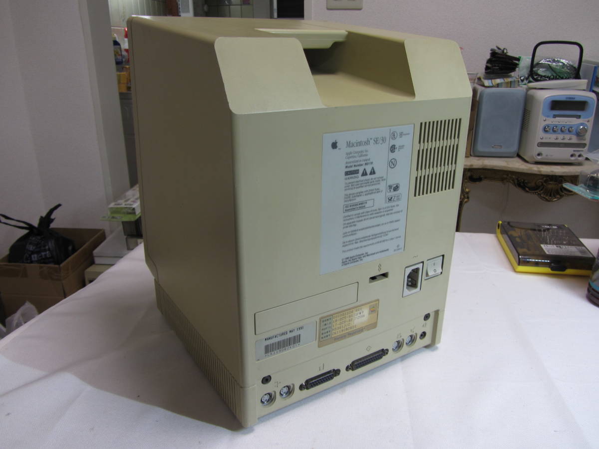 Macintosh SE/30 ジャンク Apple Macintosh SE30 ジャンク Apple