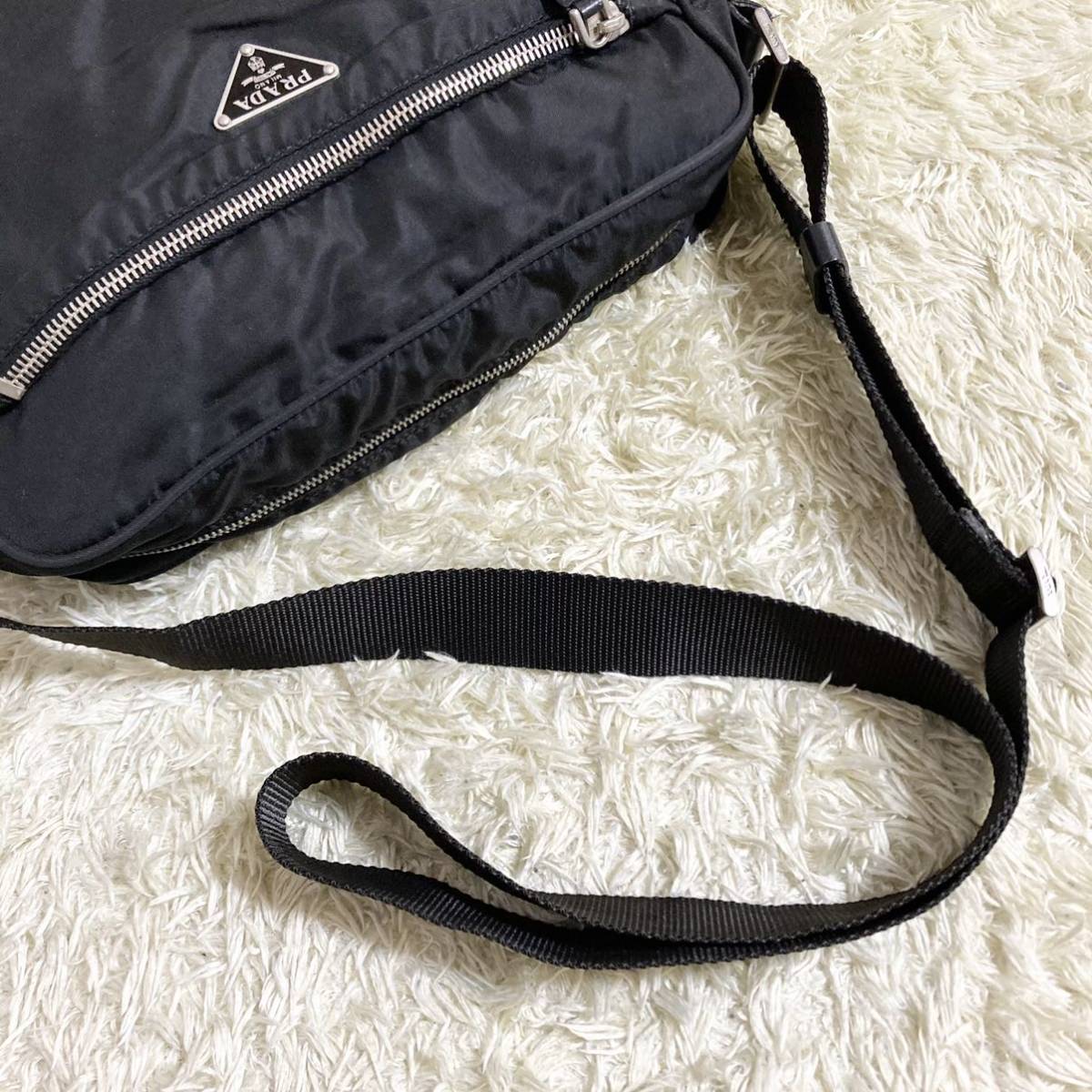 【極美品〜美品】PRADA プラダ ショルダーバッグ ナイロン×レザー スクエア 1円～〈極上の逸品〉PRADA プラダ ショルダーバッグ スクエア
