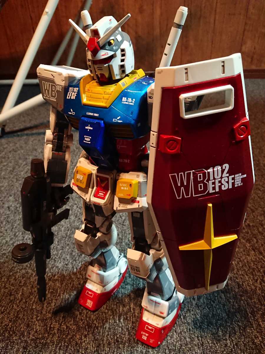 ガンダム MEGAサイズ rx-78-2 1/48 完成品 塗装済 ガンプラ バンダイ 