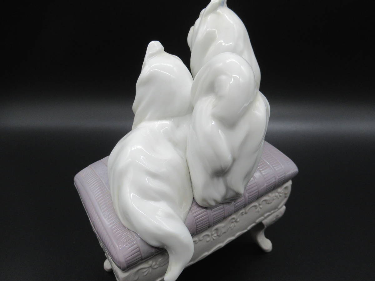 LLADRO リヤドロ 6688 陶器 置物 犬 マルチーズ (リヤドロ)｜売買され