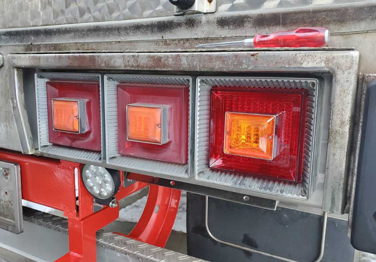 テール | バイザー（トラック用品｜車用品）：車用品 日野KL2連