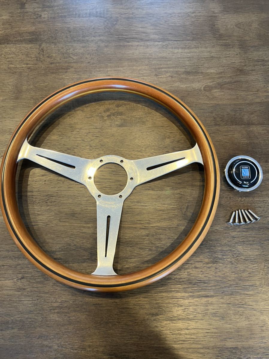 ナルディ(NARDI) クラシック 360mm ステアリング本体のみ(◇1円 ナルディ(NARDI) クラシック 360mm ステアリング本体のみ(◇1円