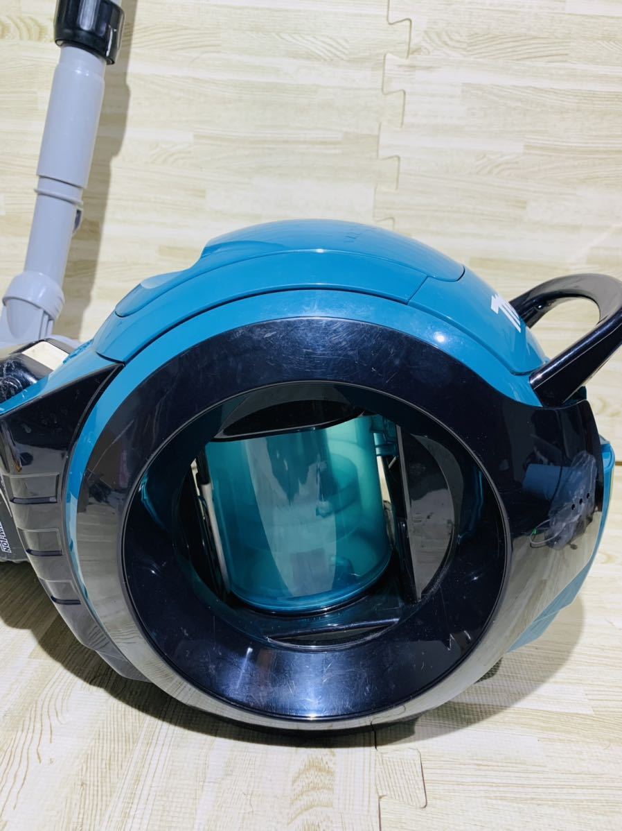 マキタ makita CL500D 充電式クリーナー　動作品【一部難あり】4枚目参照　拭き取り掃除済。 CL500D Makita マキタ ＣＬ500Ｄ 18Vバッテリー対応 コードレスクリーナー