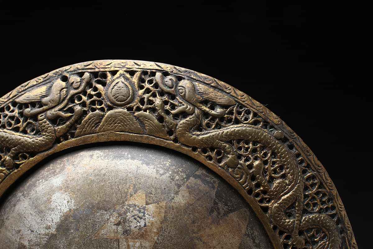 HT845 時代物 銅製 細密彫刻 鏤空双龍珠戯圖挂件 外径13cm 重116g・銅