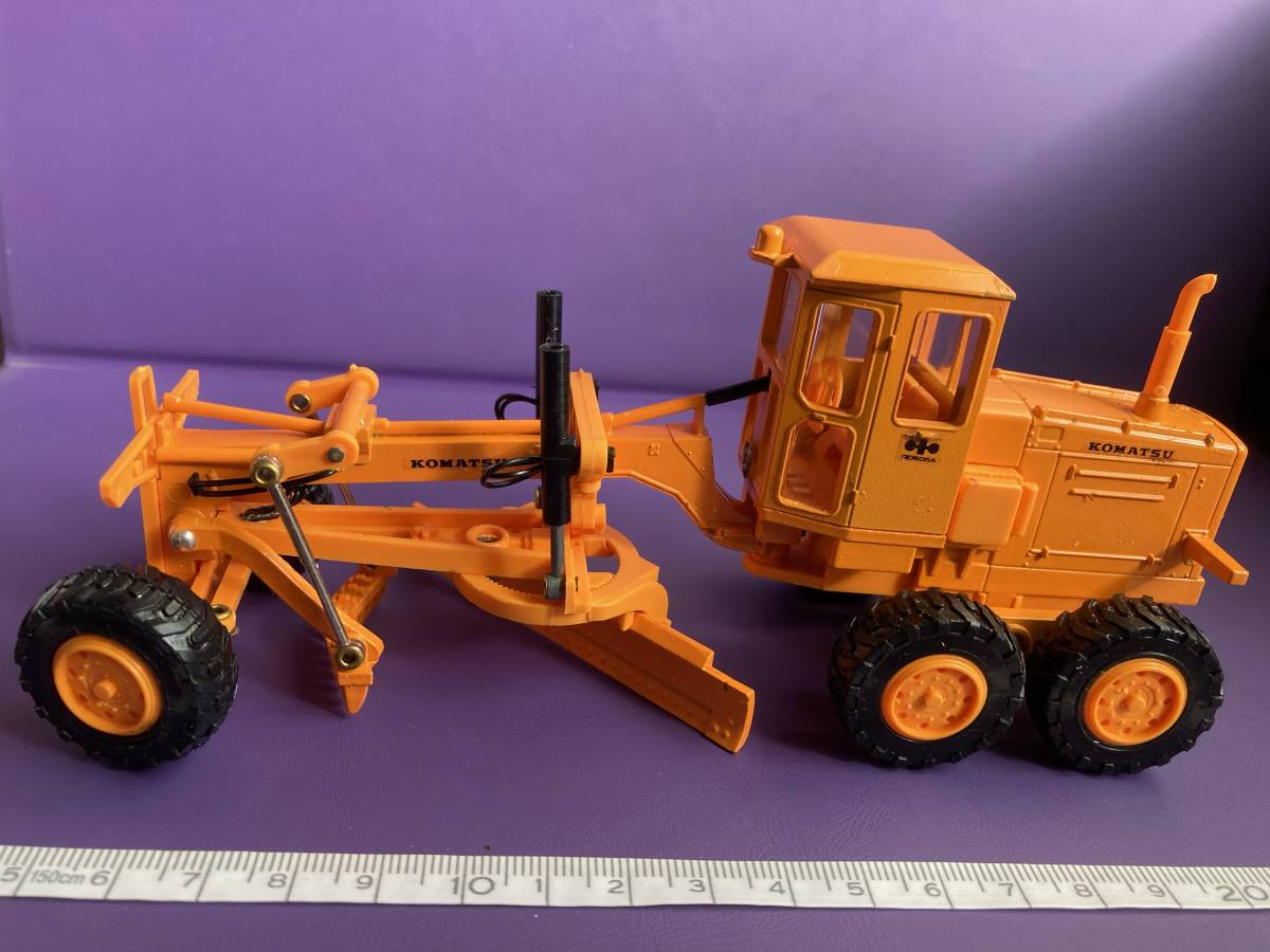 Diapet コマツ モータグレーダ GD605A 1/50 Diapet コマツ モータグレーダ GD605A 1/50