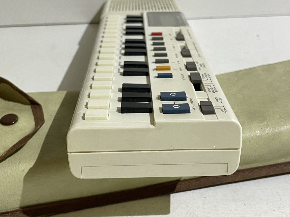 Casio VL-Tone VL-1 Keyboard Synthesizer