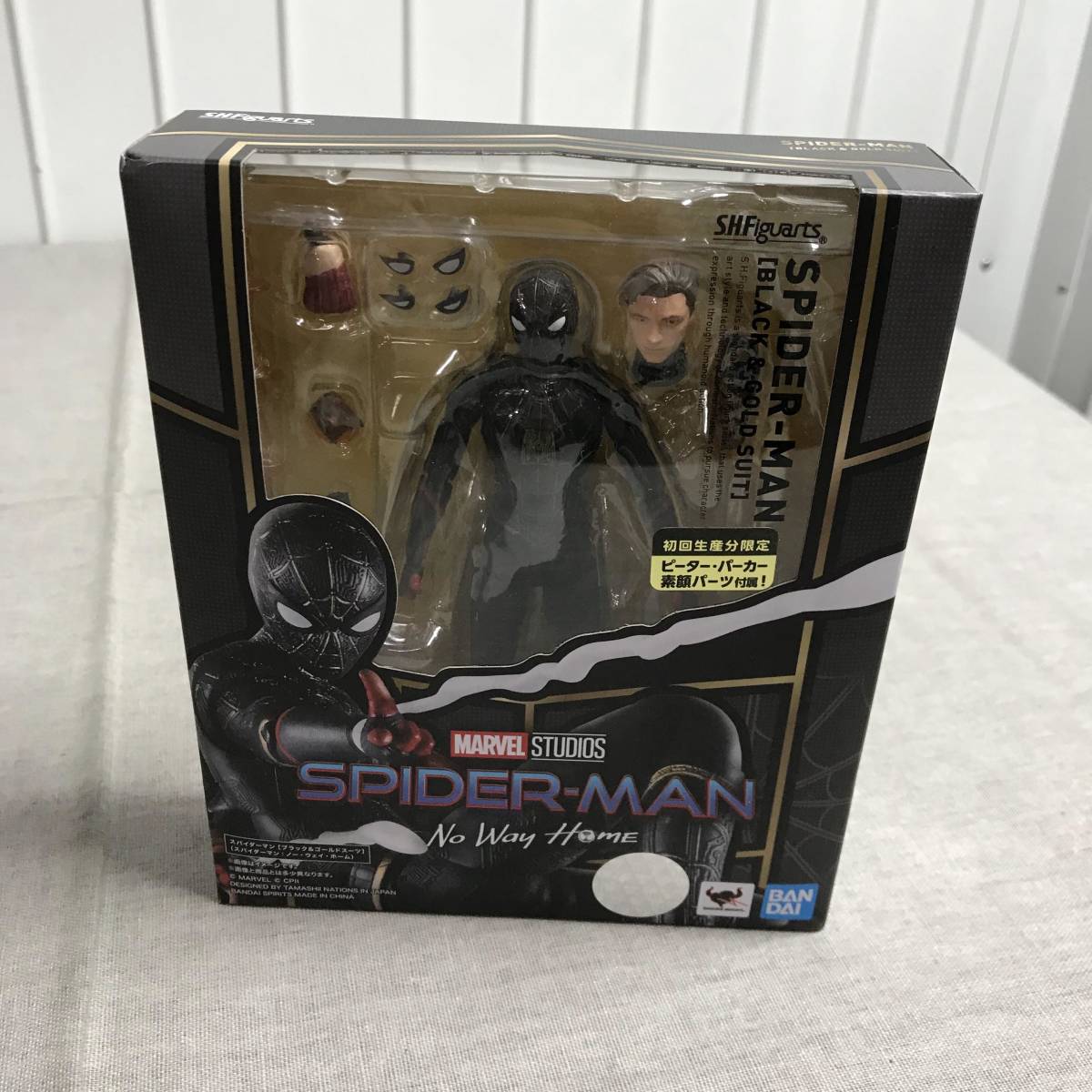  S.H.フィギュアーツ スパイダーマン ブラック＆ゴールドスーツ スパイダーマン:ノー ウェイ ホーム 約150mm ABS&PVC製(スパイダーマン)｜売買されたオークション情報、yahooの商品情報をアー スパイダーマン