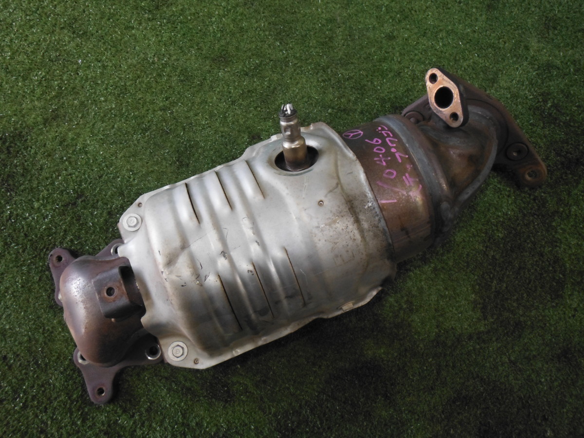  ホンダ RK5 ステップワゴン 触媒1ケ R20A EY BB22J8V(触媒、エキマニ、フロントパイプ)｜売買されたオークション情報、yahooの商品情報をアーカイブ公開 - オークファン ホンダ用