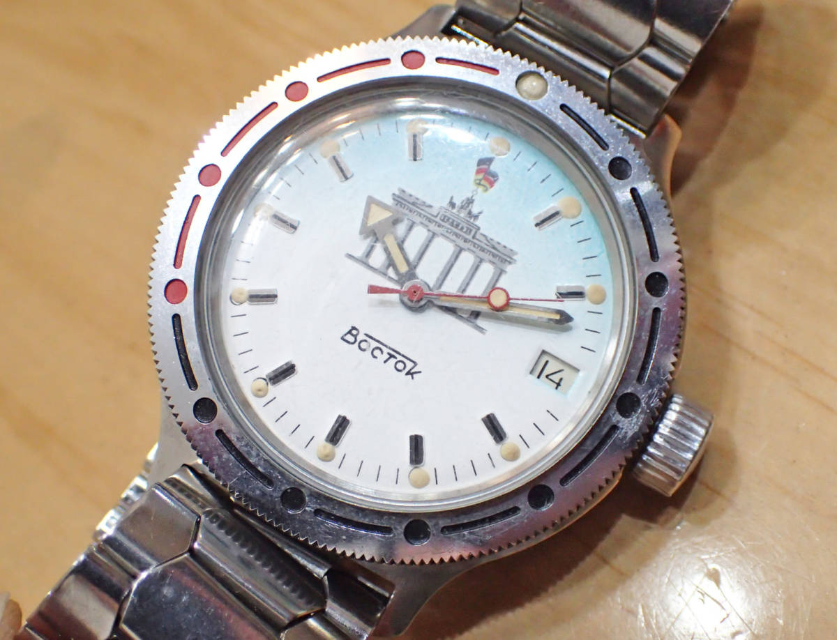 レア/動作品 ソ連製 VOSTOK/ボストーク ロシア◇ 神殿文字盤 200m防水 