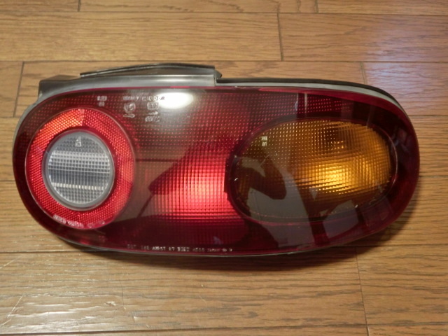 売り切り ユーノスロードスター NA6CE テールランプ 中古品