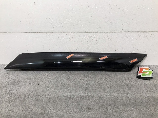 新品! クラブマン F54 右Aピラーパネル 7 344 184 R/141421-10 ミニ(101140)