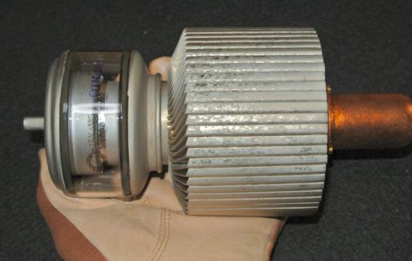 超弩級 ロシア軍用送信管 ГУ-35Б GU35B パワー管 無線RF リニア管 な 品 長期保存 3.5KW(真空管)｜売買された ...