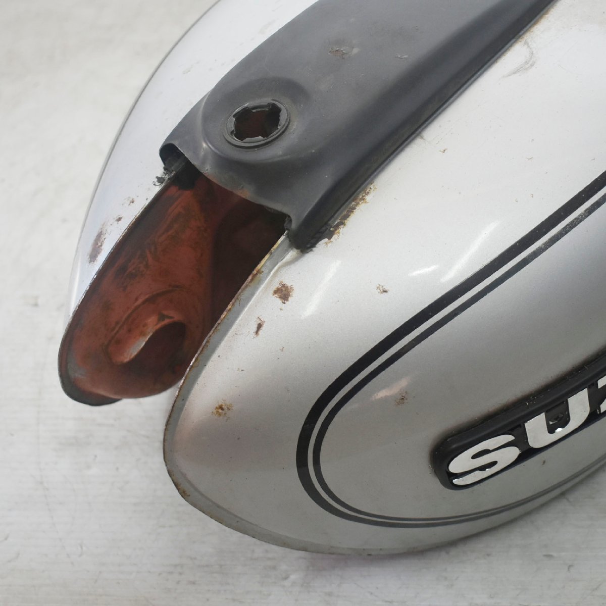 ガソリンタンク スズキ SUZUKI WORLD GS400 | AUTO : Yahoo