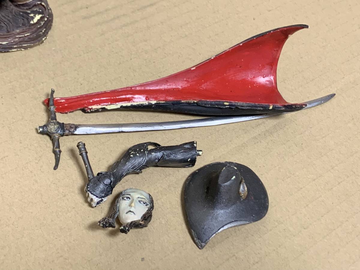 吸血鬼ハンターd　ガレージキット　完成品　黒衣の剣士　竹谷隆之 ジャンク品 ガレージキット ナイトメア 黒衣の剣士 吸血鬼ハンターD