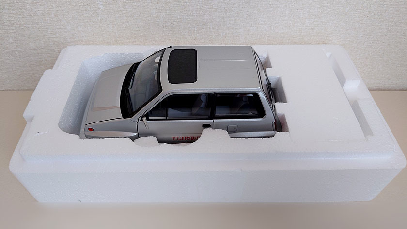 美品】オートアート(AUTOart) 1/18 ホンダシティ ターボⅡ モトコンポ 