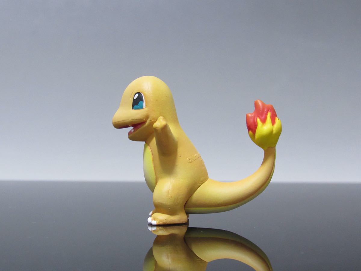 ヒトカゲ モンコレ 旅立ちの３匹 ポケモン 色違い ペイント リペイント ポケモン モンコレ ヒトカゲ ポケモンGO 色違い リペイント フィギュア