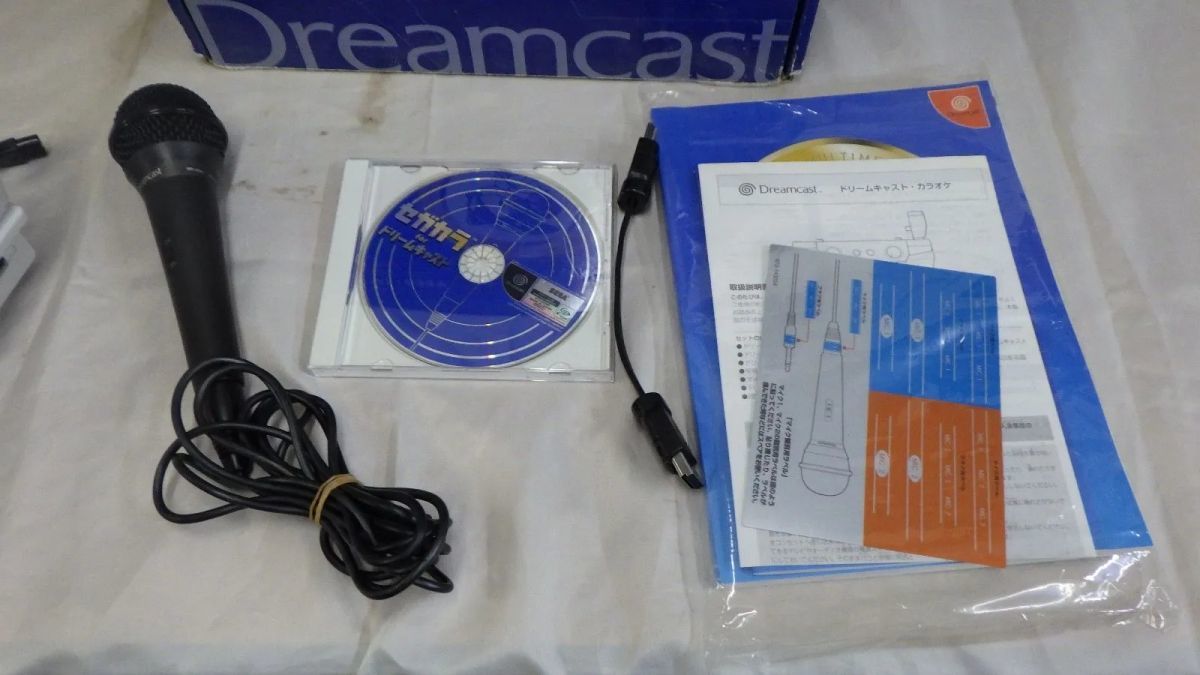 FG825 【動作可能】本体美品 ドリームキャスト・カラオケ DC HKT-4300 