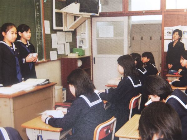 学習院 女子中等科 女子高等科 １２５年史 記念誌 学校史 ２０１４年 女子生徒 セーラー服 部活動 非売品 企業 業界論 売買されたオークション情報 Yahooの商品情報をアーカイブ公開 オークファン Aucfan Com