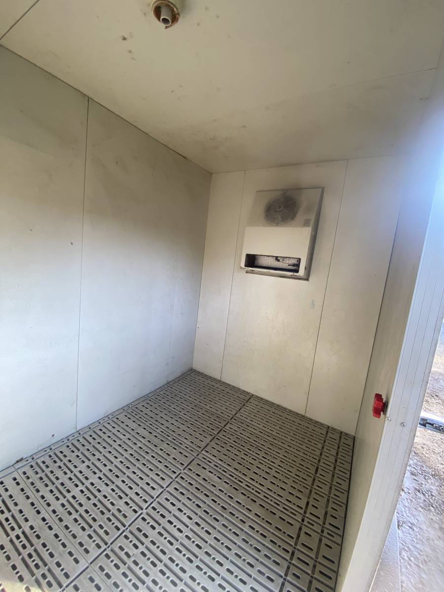 売切出品！中古 プレハブ 冷蔵庫【SANYO ジャンク品】倉庫 物置 保管庫  