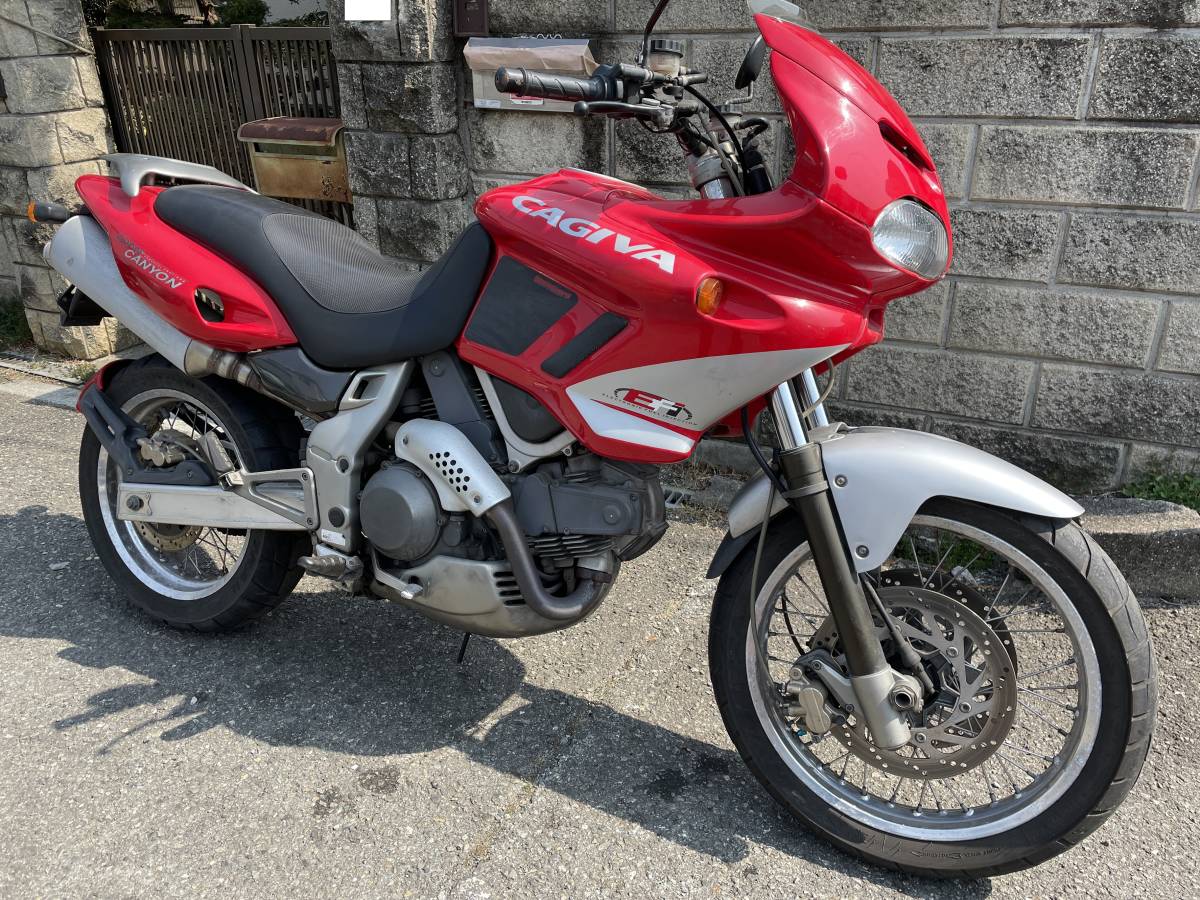 希少 Cagiva ガジバ グランキャニオン９００ 空冷 書類 鍵付き レストアベース車 Www Amrapalihotel Com