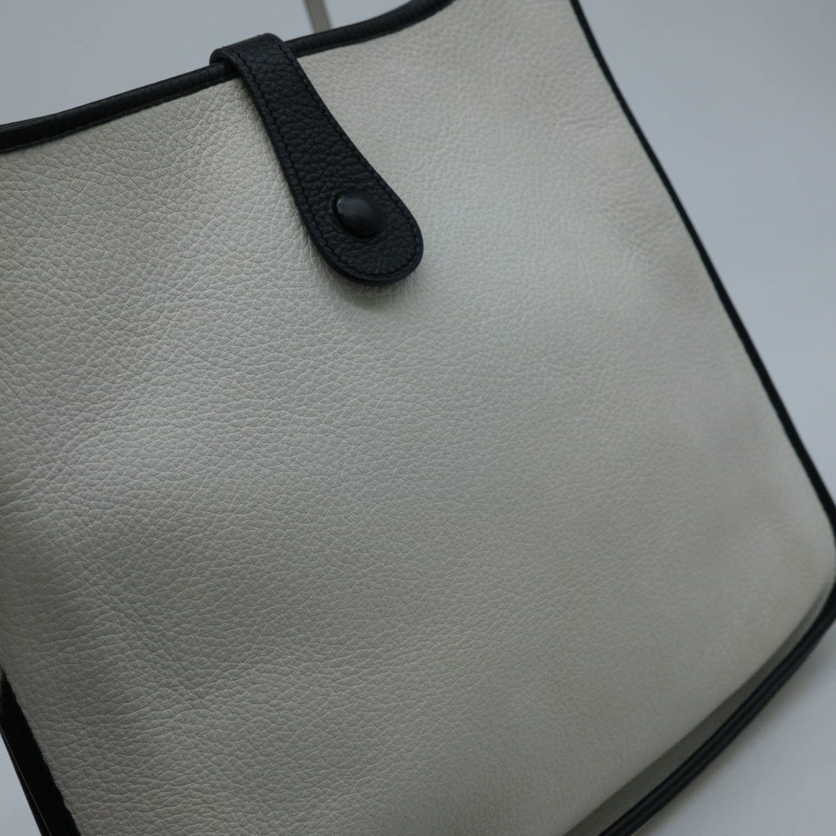 HERMES ショルダーバッグ PM エヴリン 白ホワイト刻印□I 【公式通販】