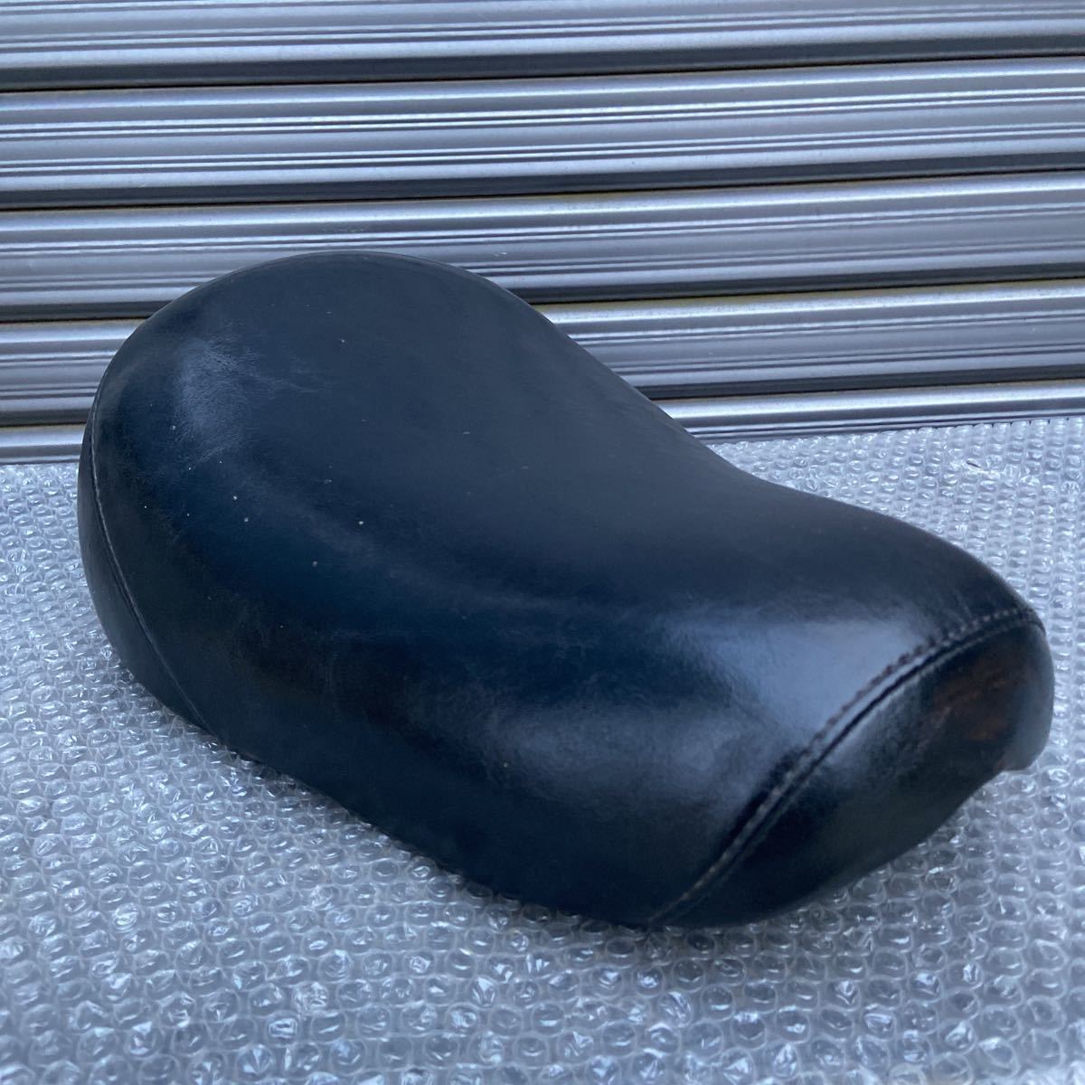 希少 2003年 そら豆シート スポーツスター 純正 03 xl883 xlh883