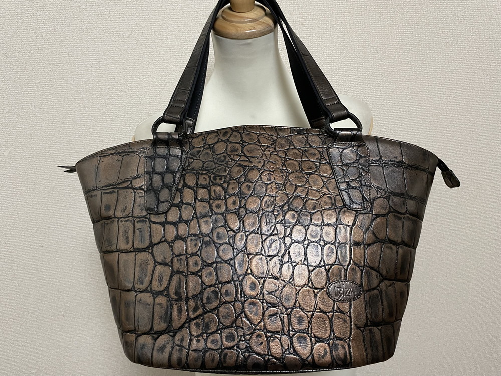 定番人気 ８０００円スタート IBIZA イビサ イビザ 型押し レザーバッグ(牛革)｜売買されたオークション情報、yahooの商品情報をアーカイブ公開 - オークファン 牛革