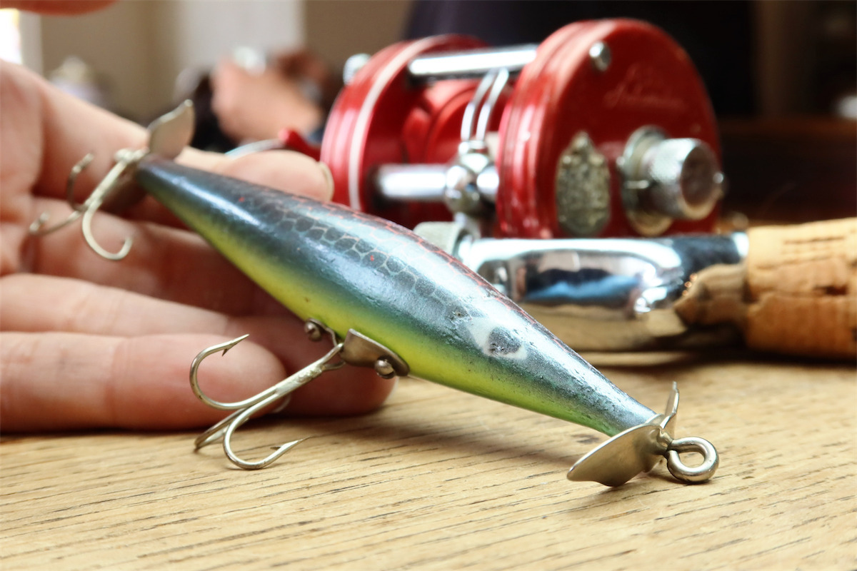 Smithwick Heddon Dying Flutter 風 名称不明ウッドルアー 道楽 ハトリーズ バルサ50 Zeal ザウルス 木製ルアー オールドタックルファンに スイッシャー 売買されたオークション情報 Yahooの商品情報をアーカイブ公開 オークファン Aucfan Com