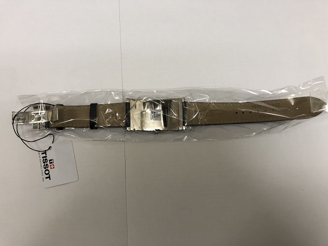 3183) 未使用 TISSOTティソ T117509A バナナウォッチ スクエア