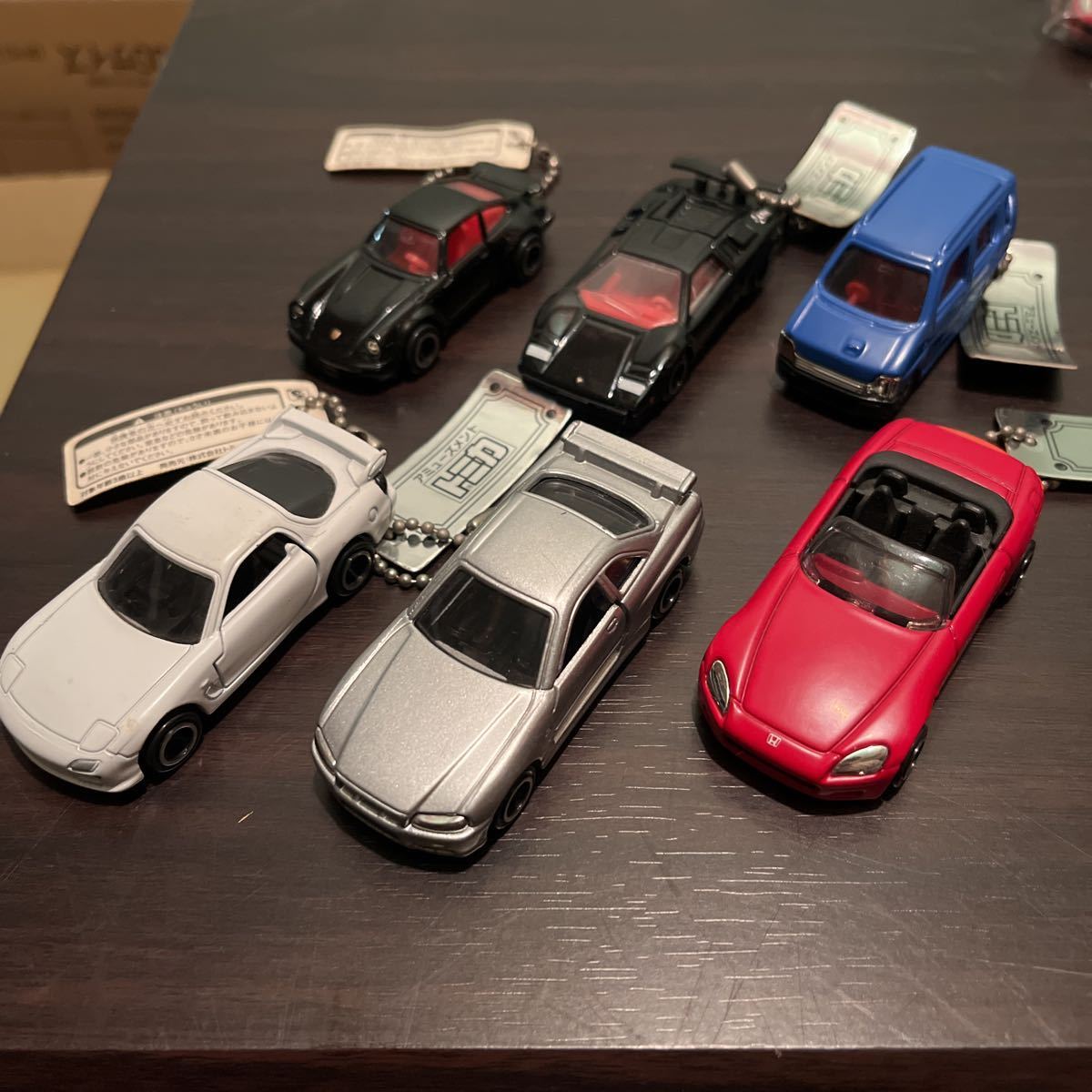 定番人気，最新作 トミカ アミューズメントトミカ 第1段 全6台(乗用車)｜売買されたオークション情報、yahooの商品情報をアーカイブ公開 - オークファン 乗用車