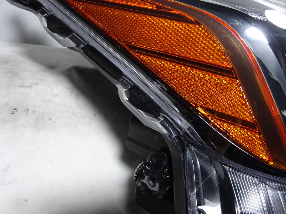 ステー欠損無 プリウス 50 ZVW50 後期 ヘッドライト ヘッドランプ 右 右側 81145-47850 KOITO 47-104 ZVW51 ZWV55 ブラック 打刻D 