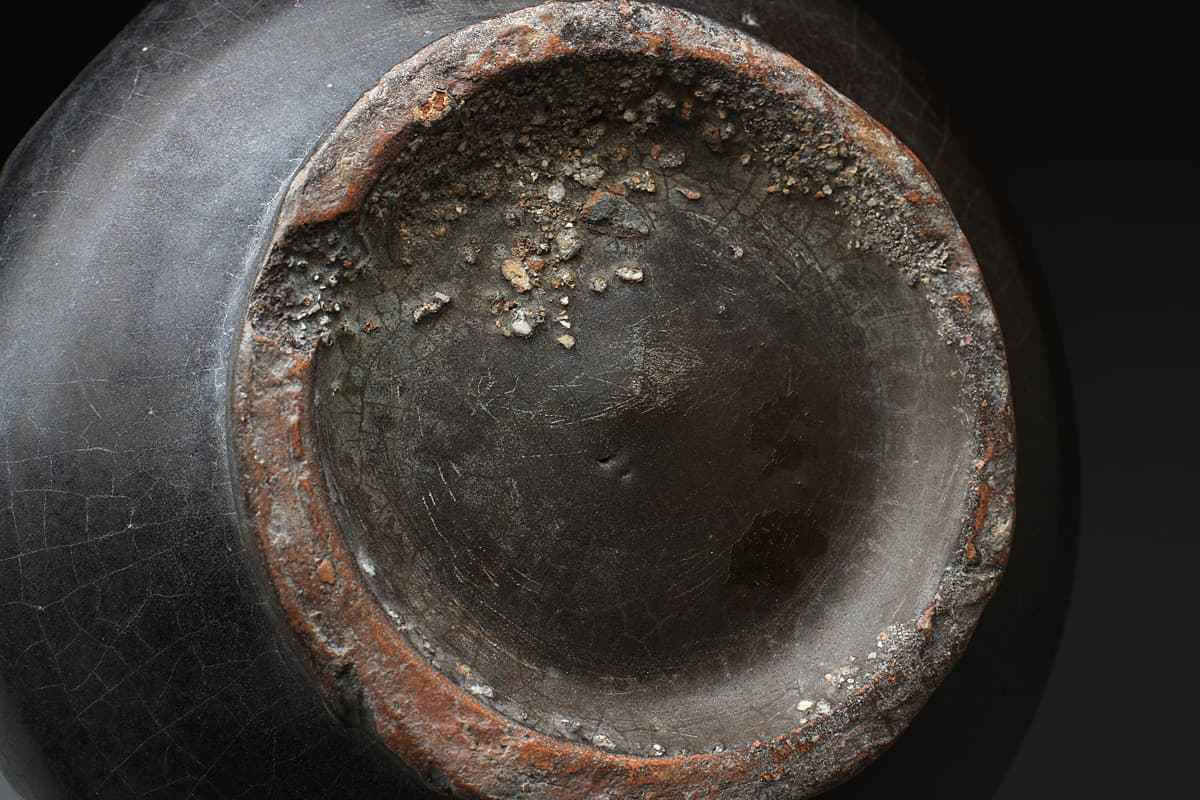 HU188 朝鮮古美術 李朝黒釉面取瓶 高22.5cm 重845g・李朝黒釉面取盤口