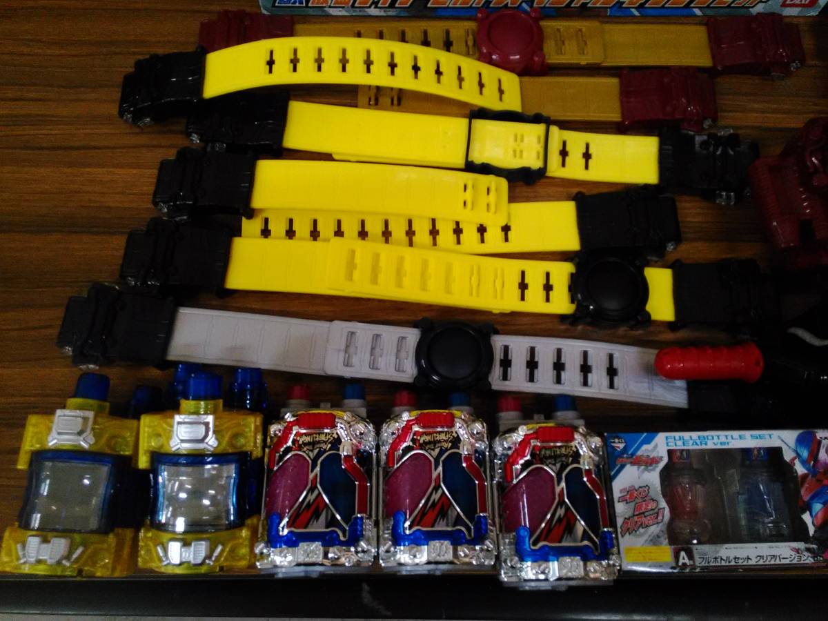 仮面ライダー 変身ベルト ガシャット フルボトルなど まとめ売り 30)) ☆1円～ 仮面ライダービルド フルボトル 変身ベルト 等 大量