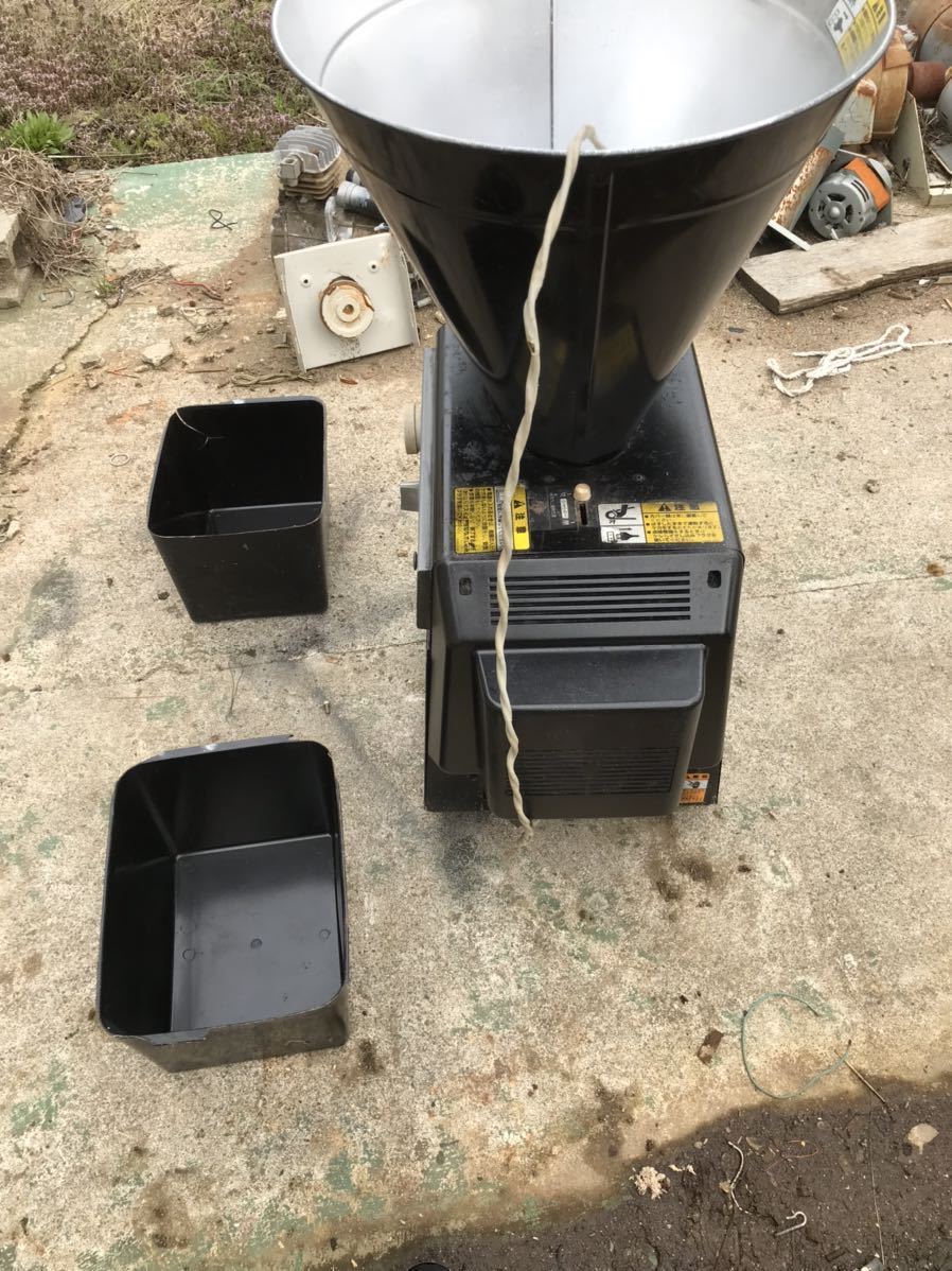 ホソカワ 精米機 B150E 100v B150E 精米機 ホソカワ 動作品 大阪発 キッチン、食卓