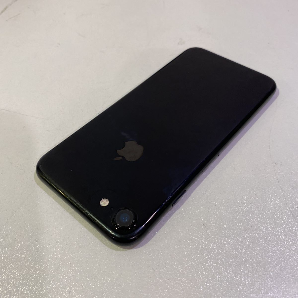 動作確認済み】Apple MNCV2J/A iPhone 7 256GB ジェットブラック AU