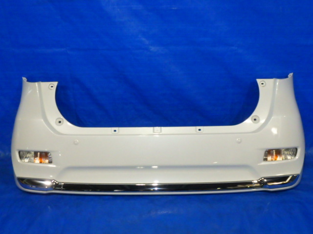 25 キャスト スタイル 純正 LA250S 令和3年 KF-VE4 右 フロント フェンダー 右F W25 キャスト LA250S スタイル 52119-B2E80&frasl;パールホワイト 型式:5BA-LA250S｜キャスト(ダイハツ)の総合情報 キャスト型式：3BA-LA250S（ダイハツ）のクルマカタログ｜中古車