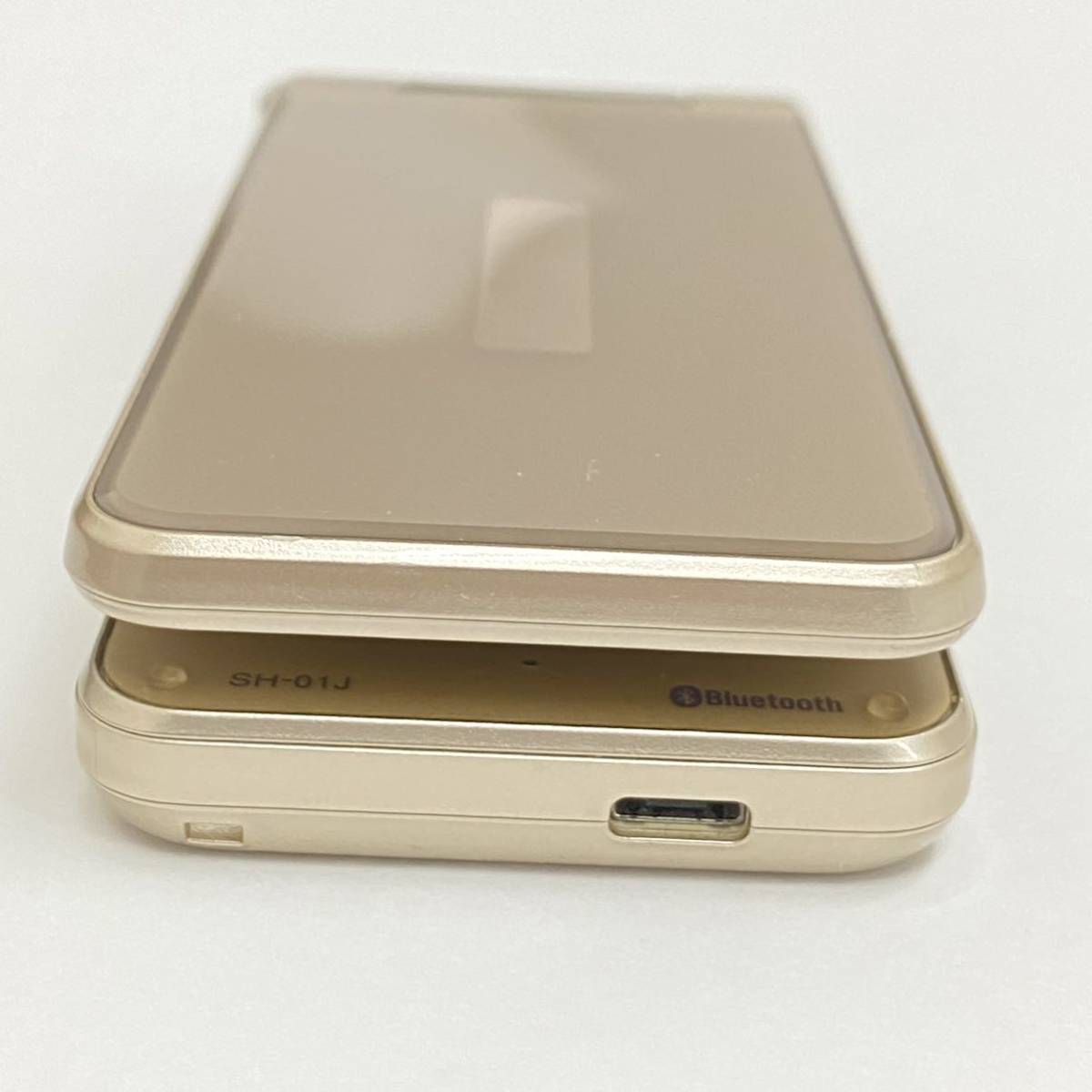 SH-01J AQUOS docomo ゴールド ケータイ | ドコモ ガラケー 携帯電話 