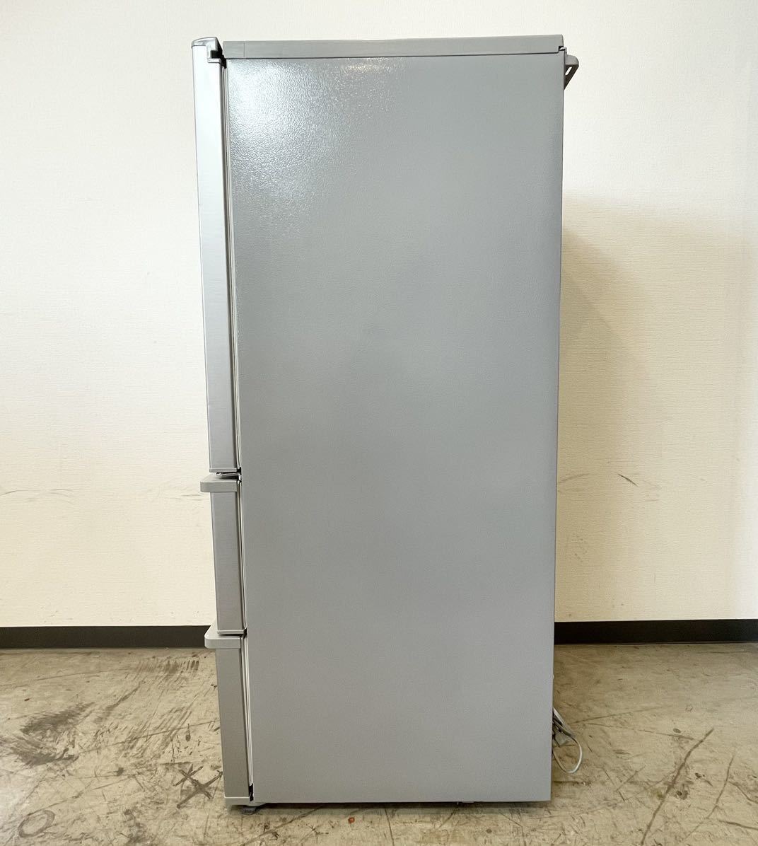 中古品 2019年製 AQUA アクア ノンフロン冷凍冷蔵庫 272L AQR-27H(S) 3 