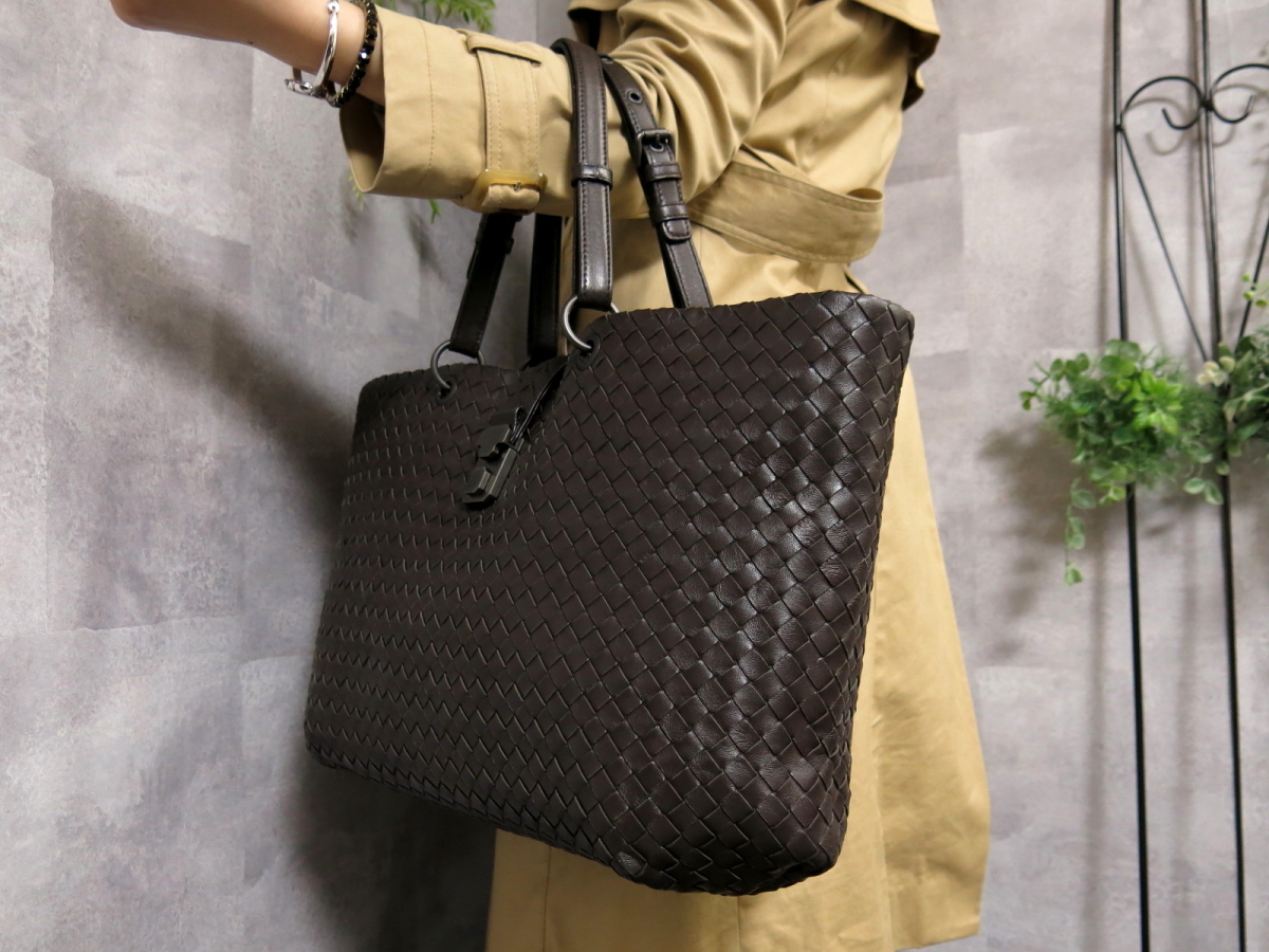 BOTTEGA ボッテガヴェネタ(BOTTEGA イントレ ・ VENETA（トートバッグ 