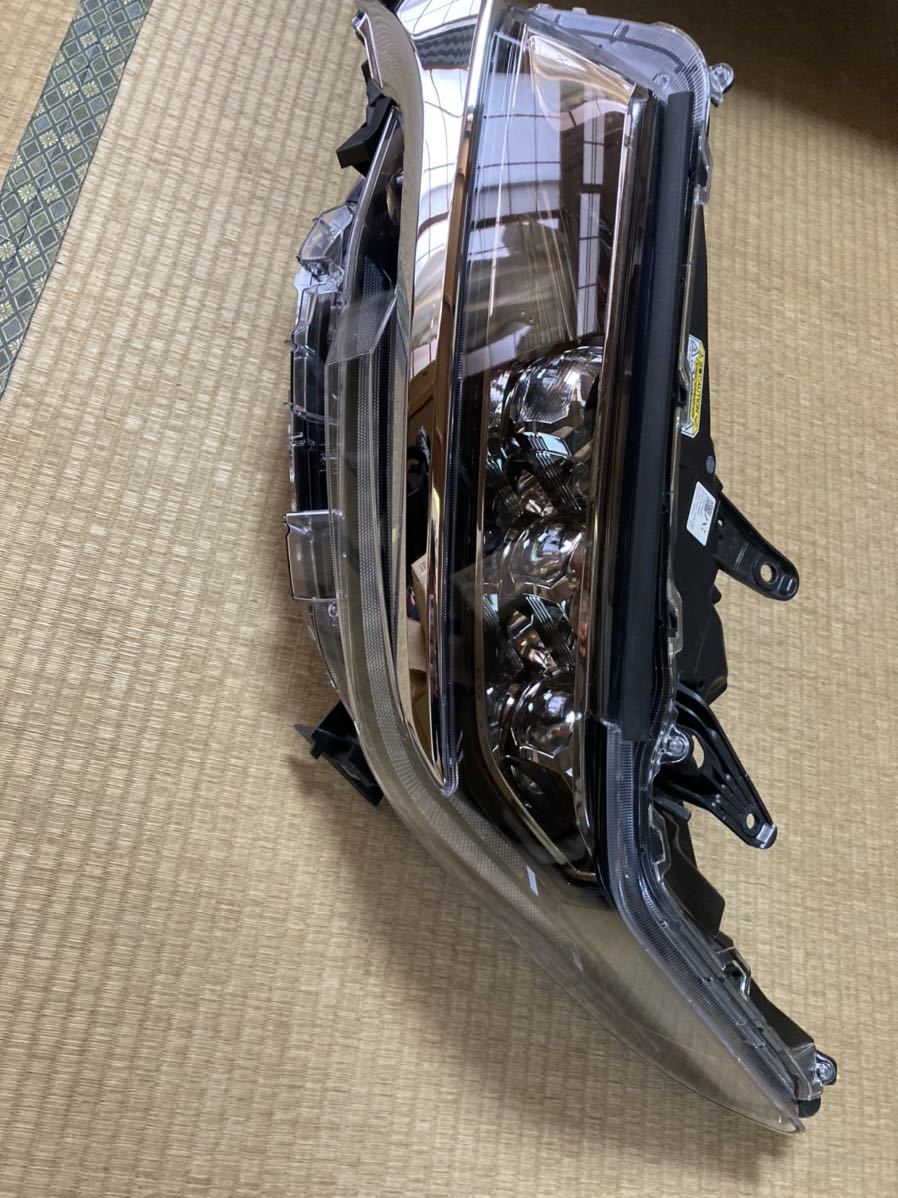  1円 アルファード AGH30W 左ヘッドライト ICHIKOH 58-91 81150-58520 刻印：ハ 三眼(ヘッドライト)｜売買されたオークション情報、yahooの商品情報をアーカイブ公開 - オークファン トヨタ用