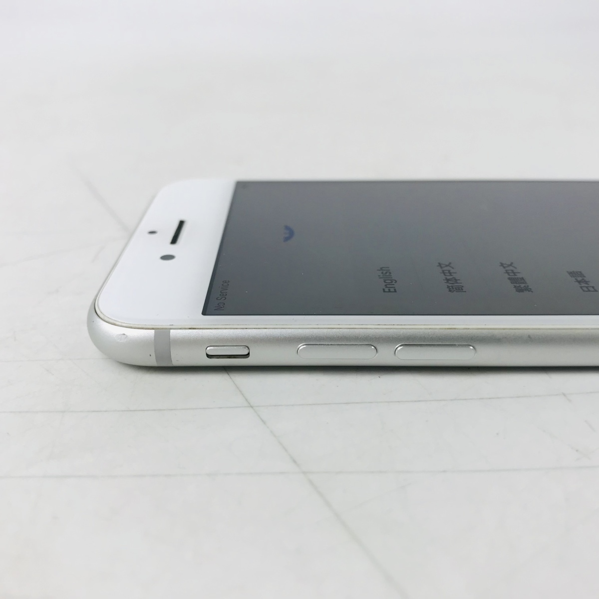 au iPhone 8 64GB シルバー MQ792J/A 64GB au シルバー A1906 SIMロック解除済au 送料込