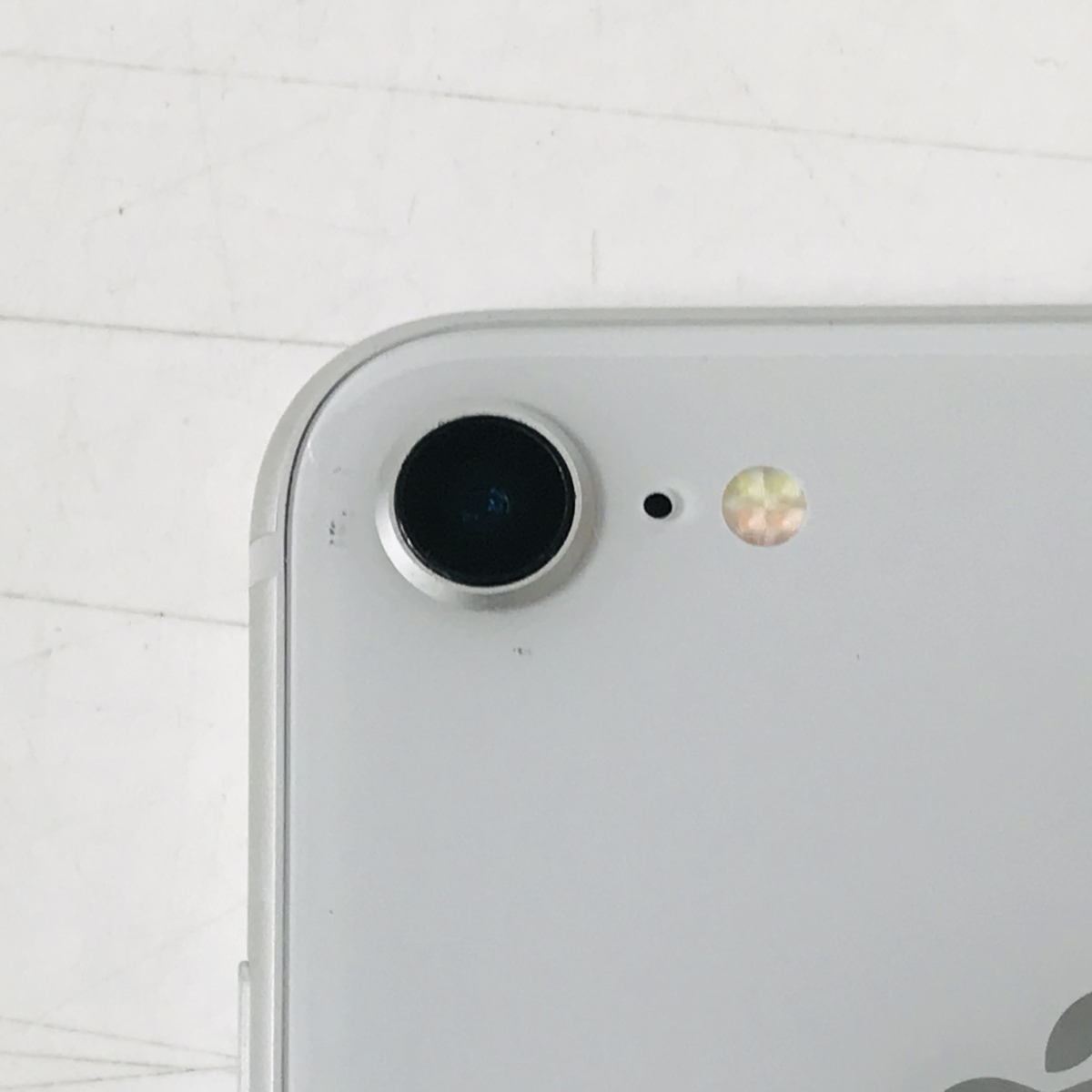 au iPhone 8 64GB シルバー MQ792J/A 64GB au シルバー A1906 SIMロック解除済au 送料込